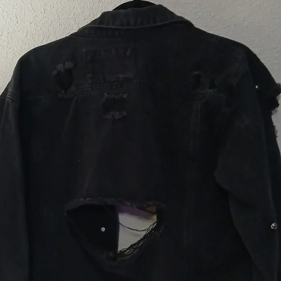 Between Us Distress Black Jacket - Picture 7 of 9